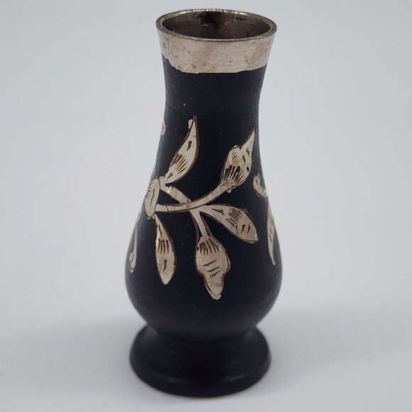 Vintage Black & Silver Miniature Floral Metal Vase With Engraved Base - Picture 5 of 10
